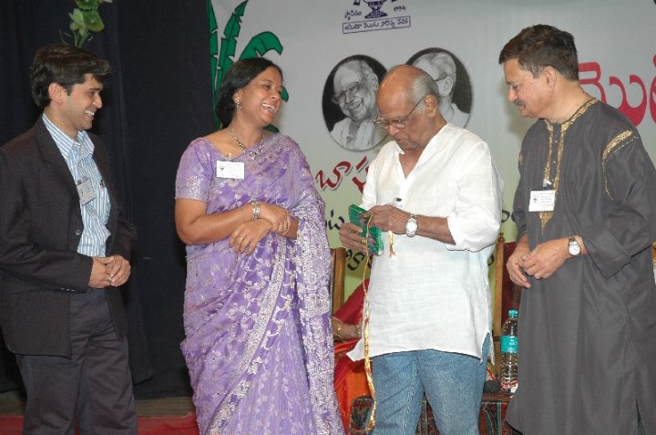 ../Images/Bhavamanimala audio CD by Mani Sastry & Ganesh Desai.jpg
